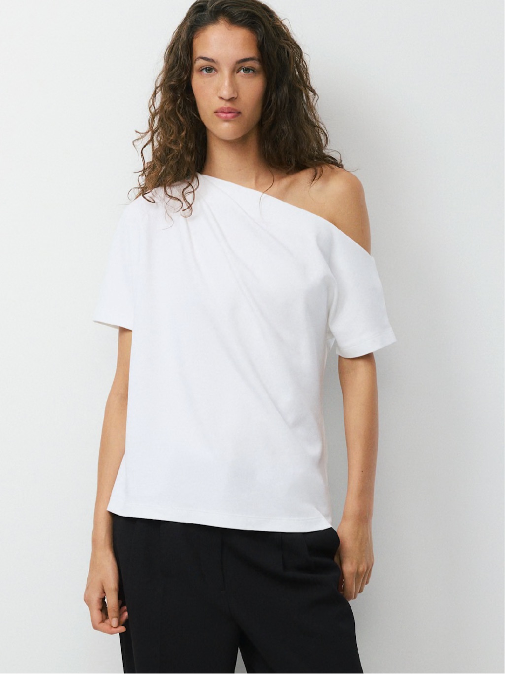 Aritzia Off-Shoulder White Cotton Script Top